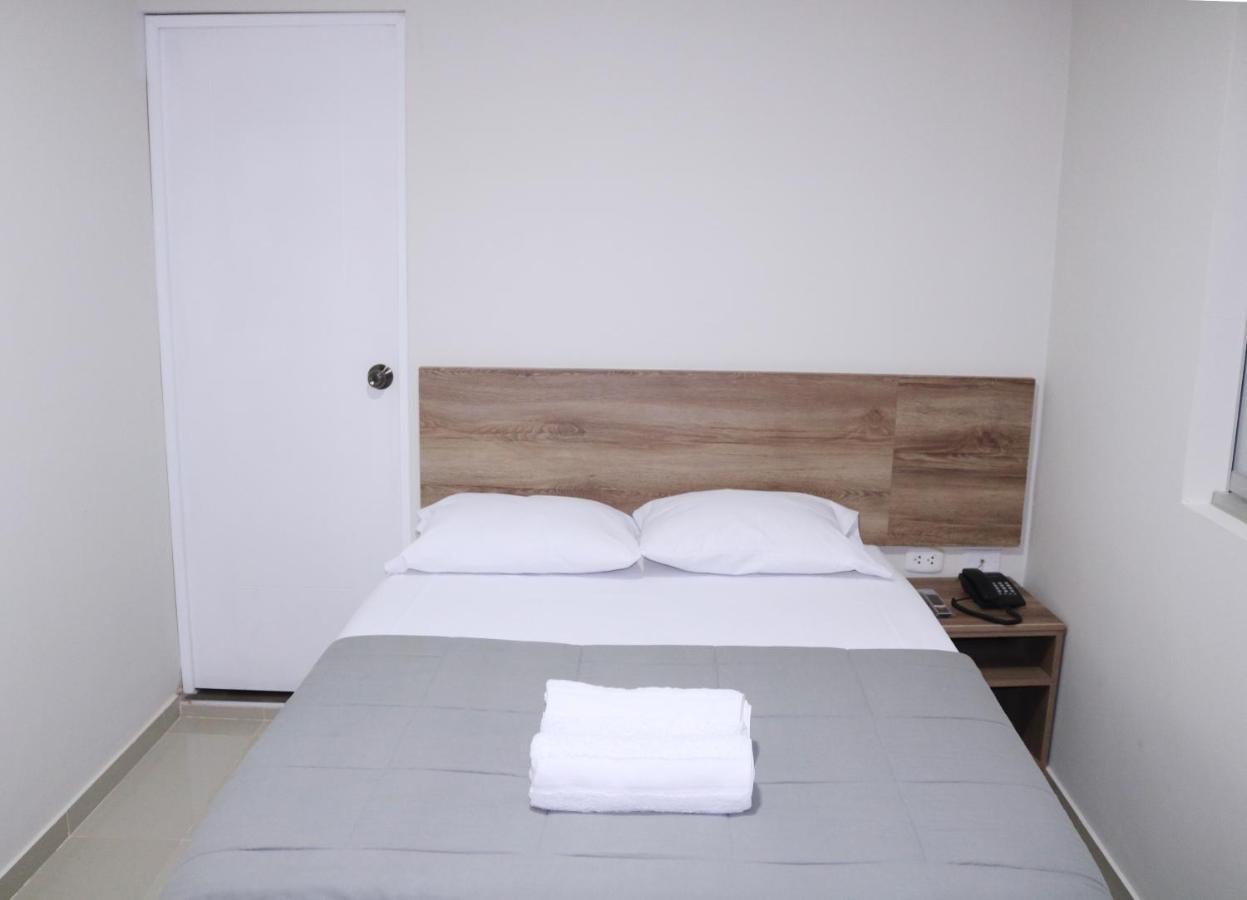 Hotel Kusnaya ピウラ エクステリア 写真