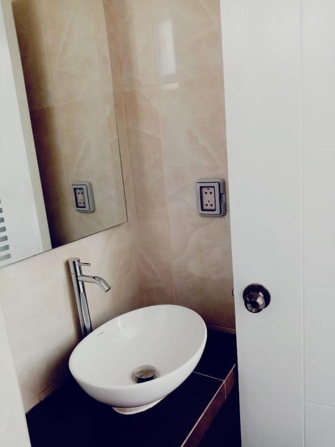 Hotel Kusnaya ピウラ エクステリア 写真